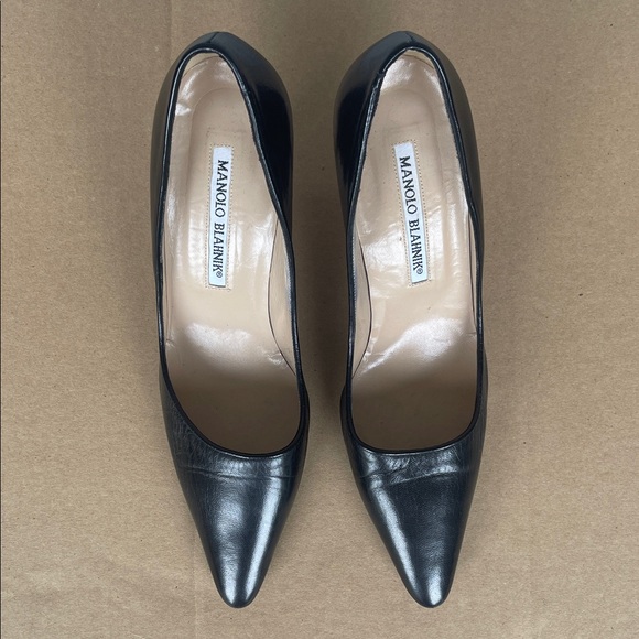 Manolo Blahnik Black Leather Pumps - Size 36.5 - Picture 1 of 4